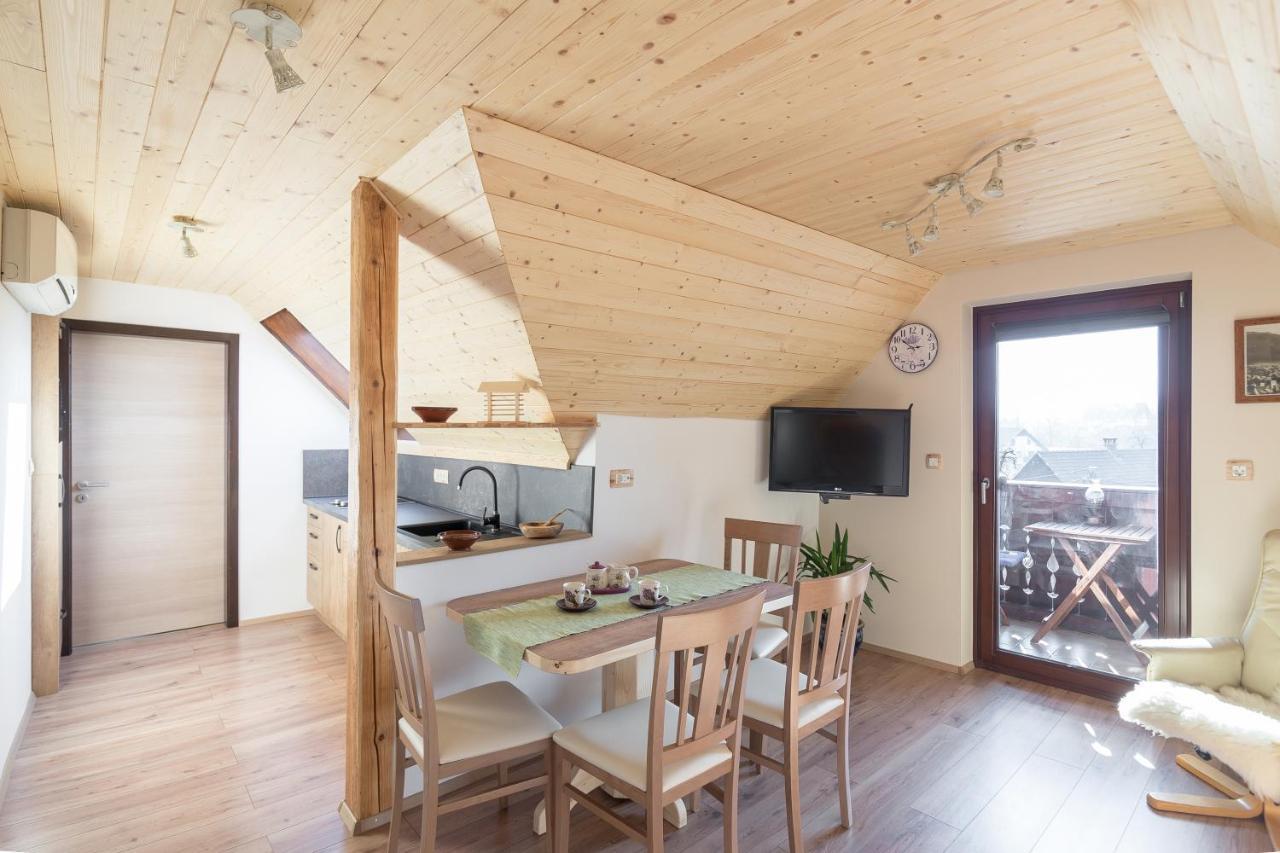 Apartments Katja ボーヒニ エクステリア 写真