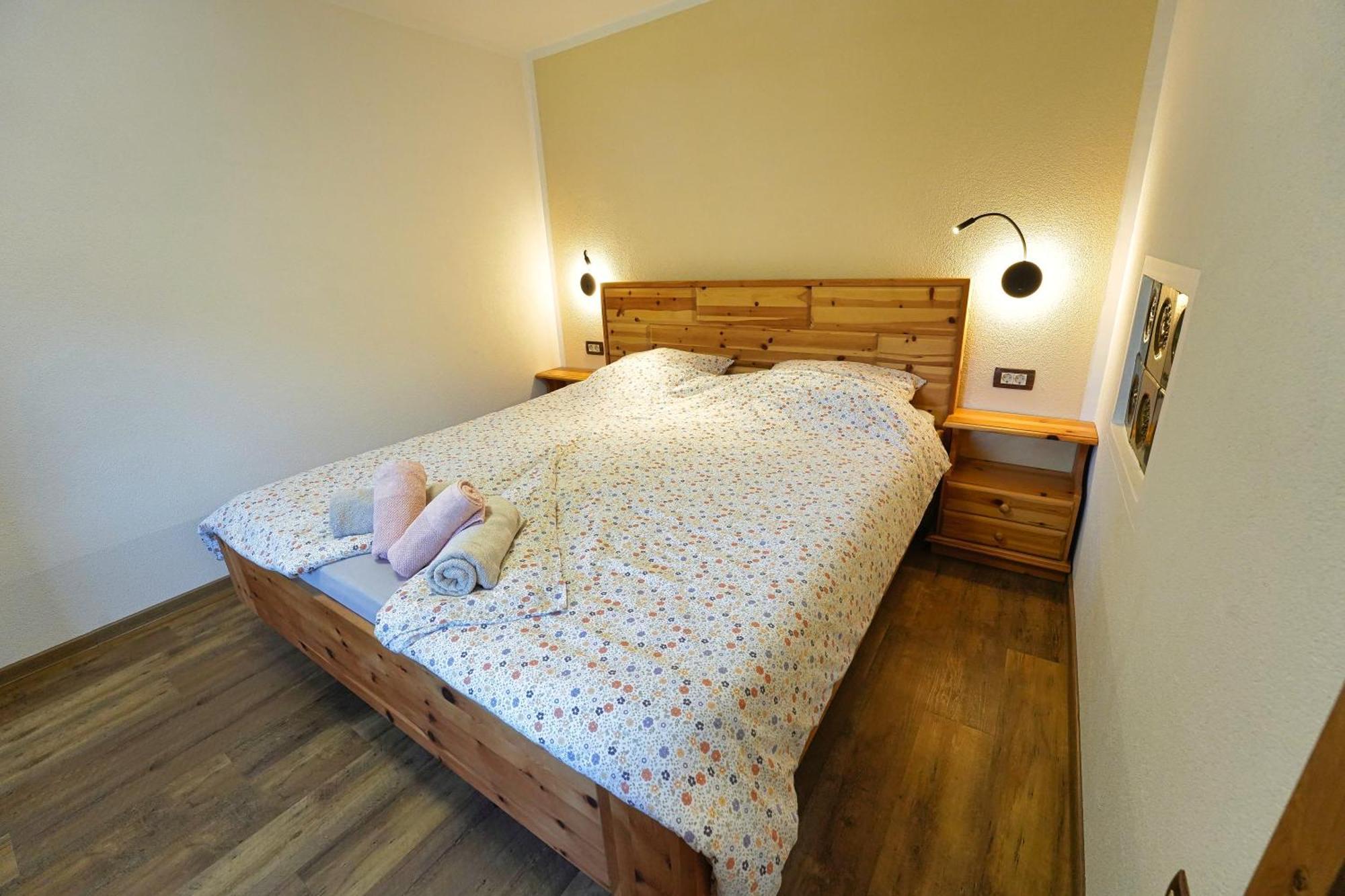 Apartments Katja ボーヒニ エクステリア 写真